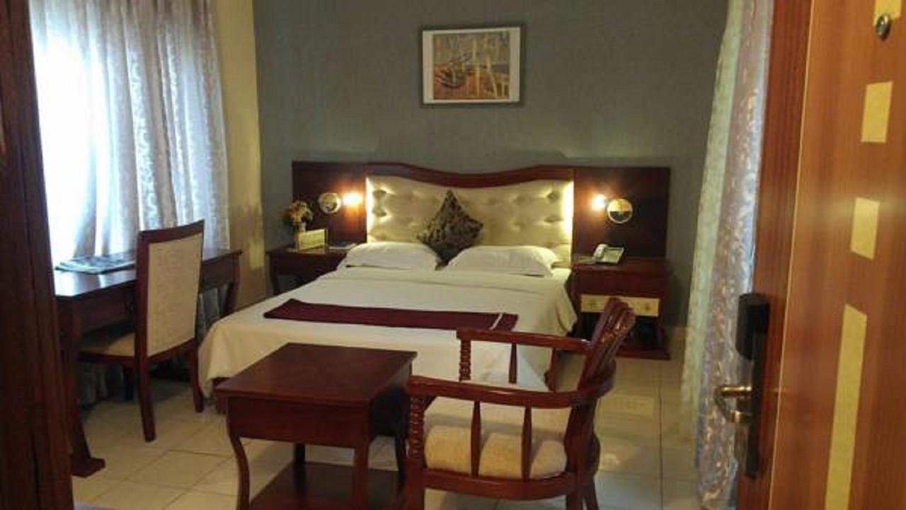 קוטונו Sun Beach Hotel מראה חיצוני תמונה