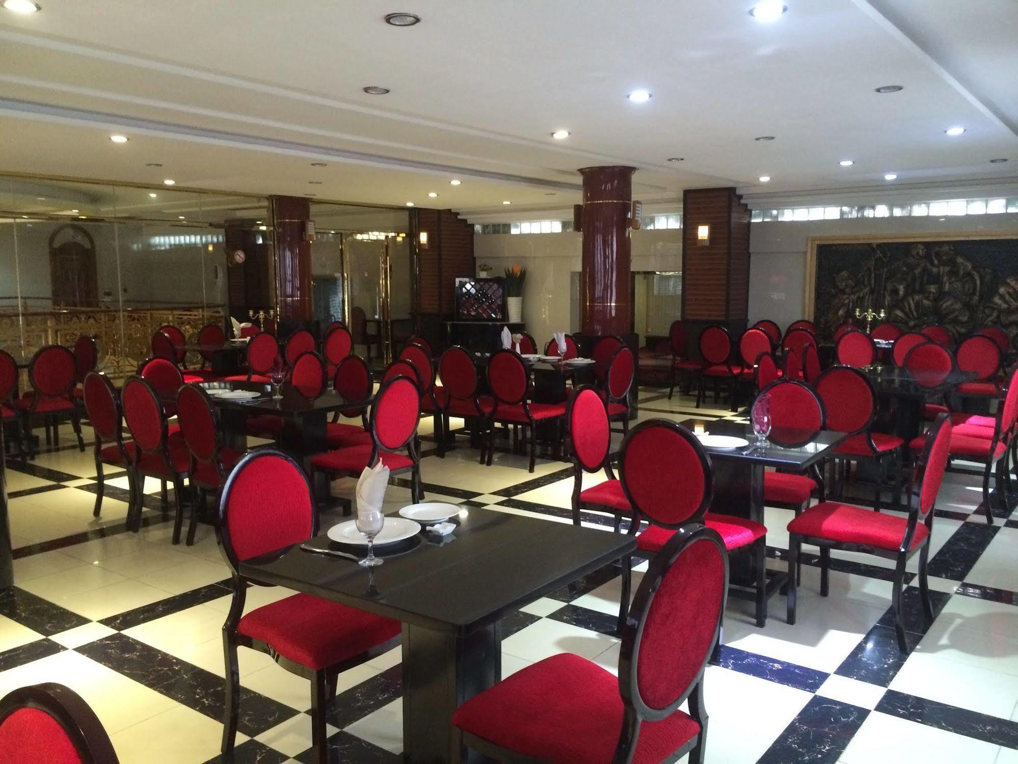 קוטונו Sun Beach Hotel מראה חיצוני תמונה