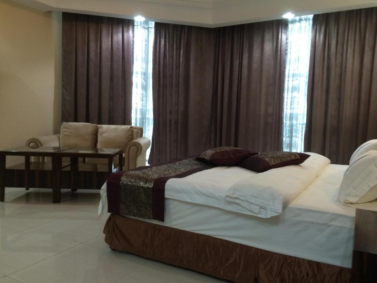 קוטונו Sun Beach Hotel חדר תמונה