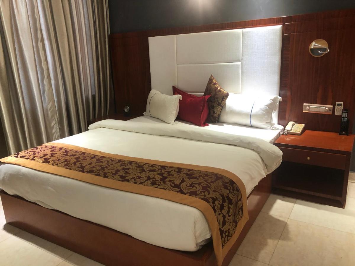 קוטונו Sun Beach Hotel מראה חיצוני תמונה