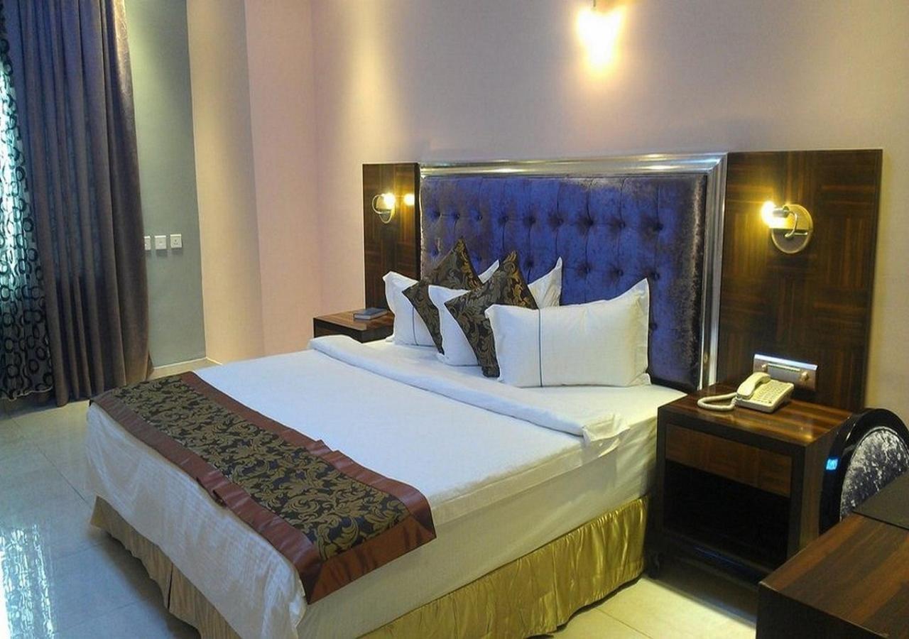 קוטונו Sun Beach Hotel מראה חיצוני תמונה