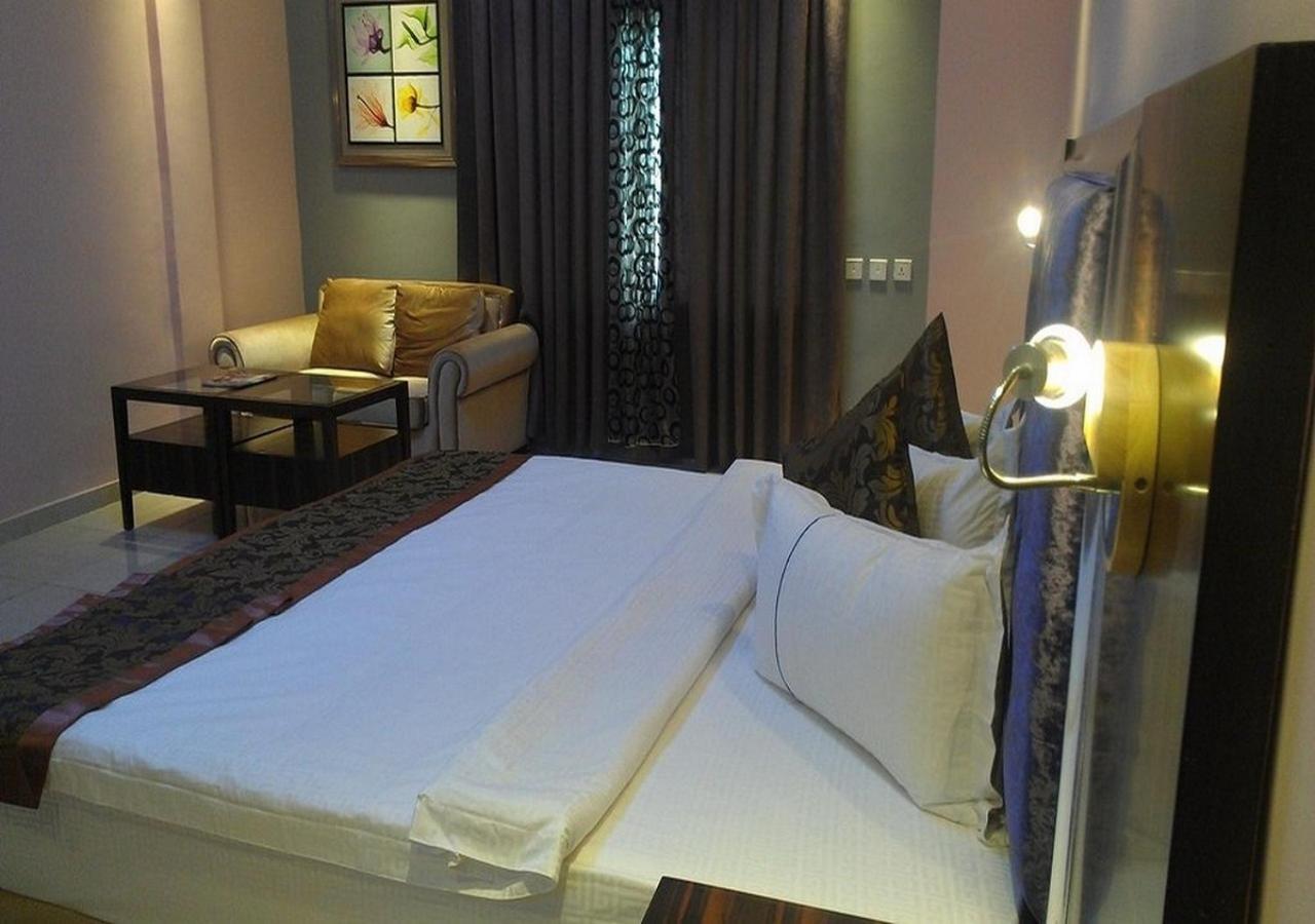 קוטונו Sun Beach Hotel מראה חיצוני תמונה