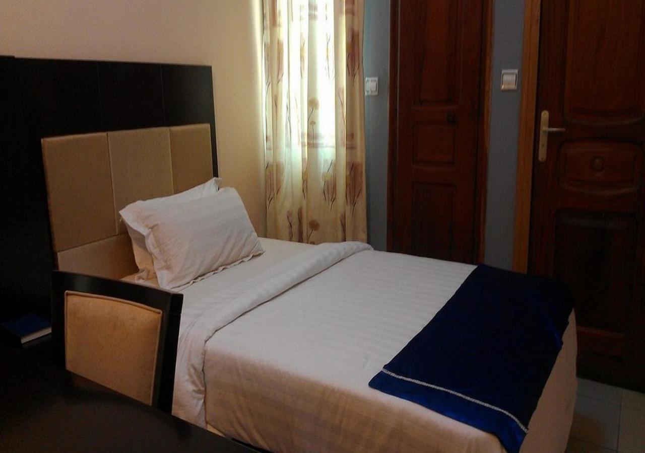 קוטונו Sun Beach Hotel מראה חיצוני תמונה