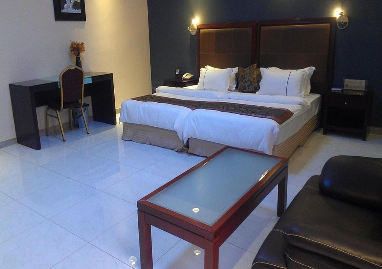 קוטונו Sun Beach Hotel מראה חיצוני תמונה
