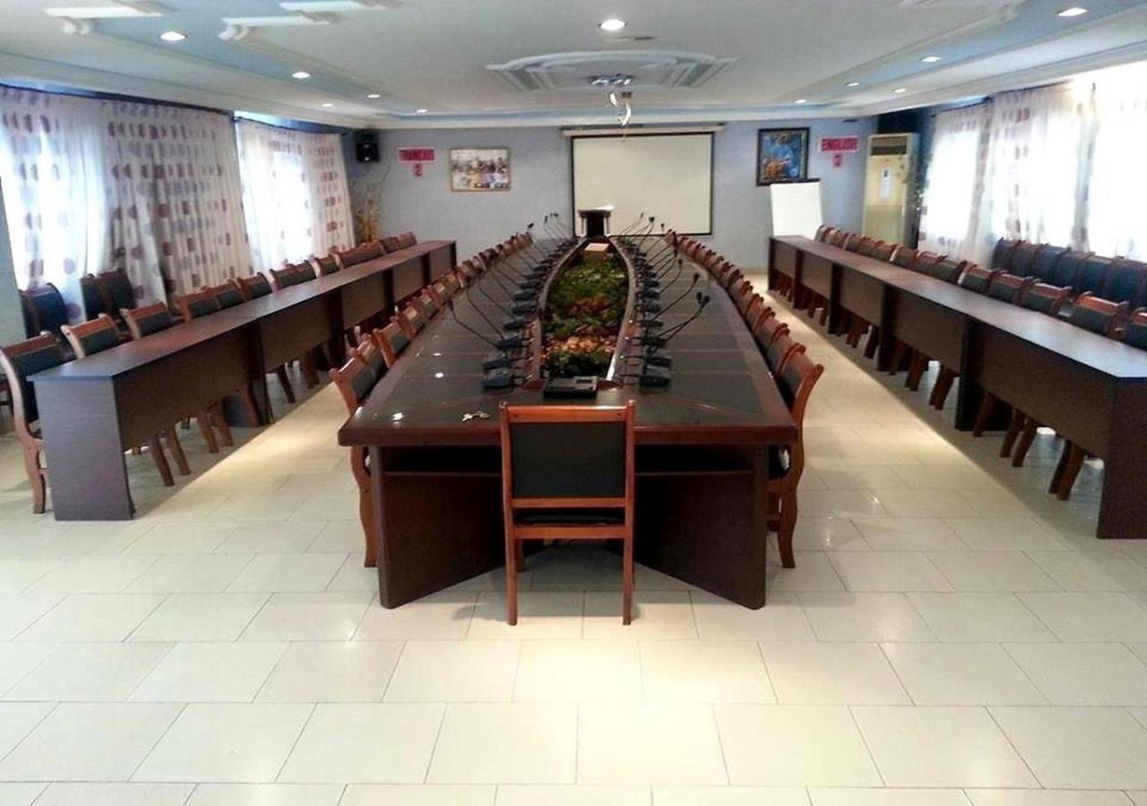 קוטונו Sun Beach Hotel מראה חיצוני תמונה